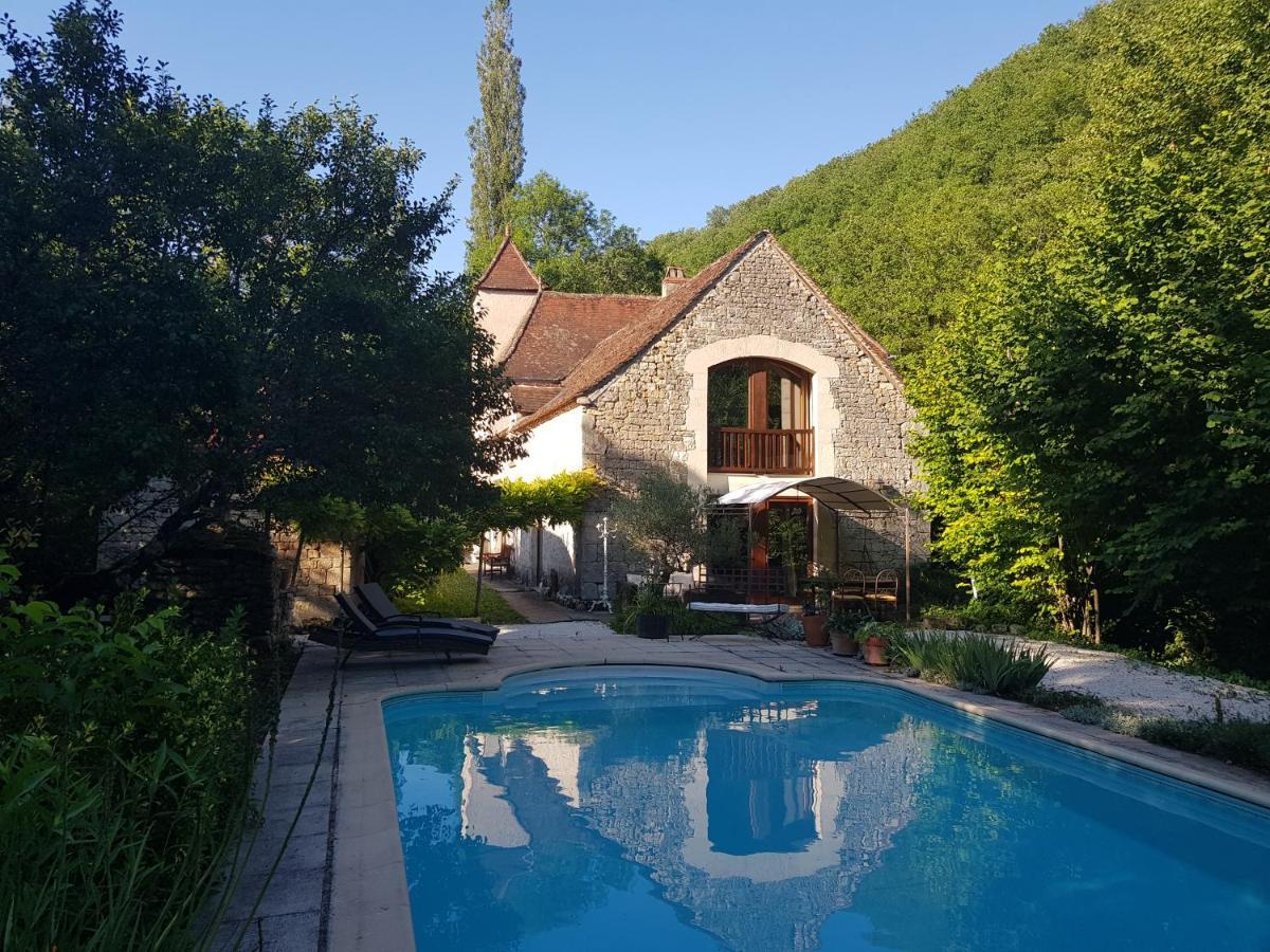 לינה וארוחת בוקר Murat Le Moulin De Jules Et Akasha מראה חיצוני תמונה